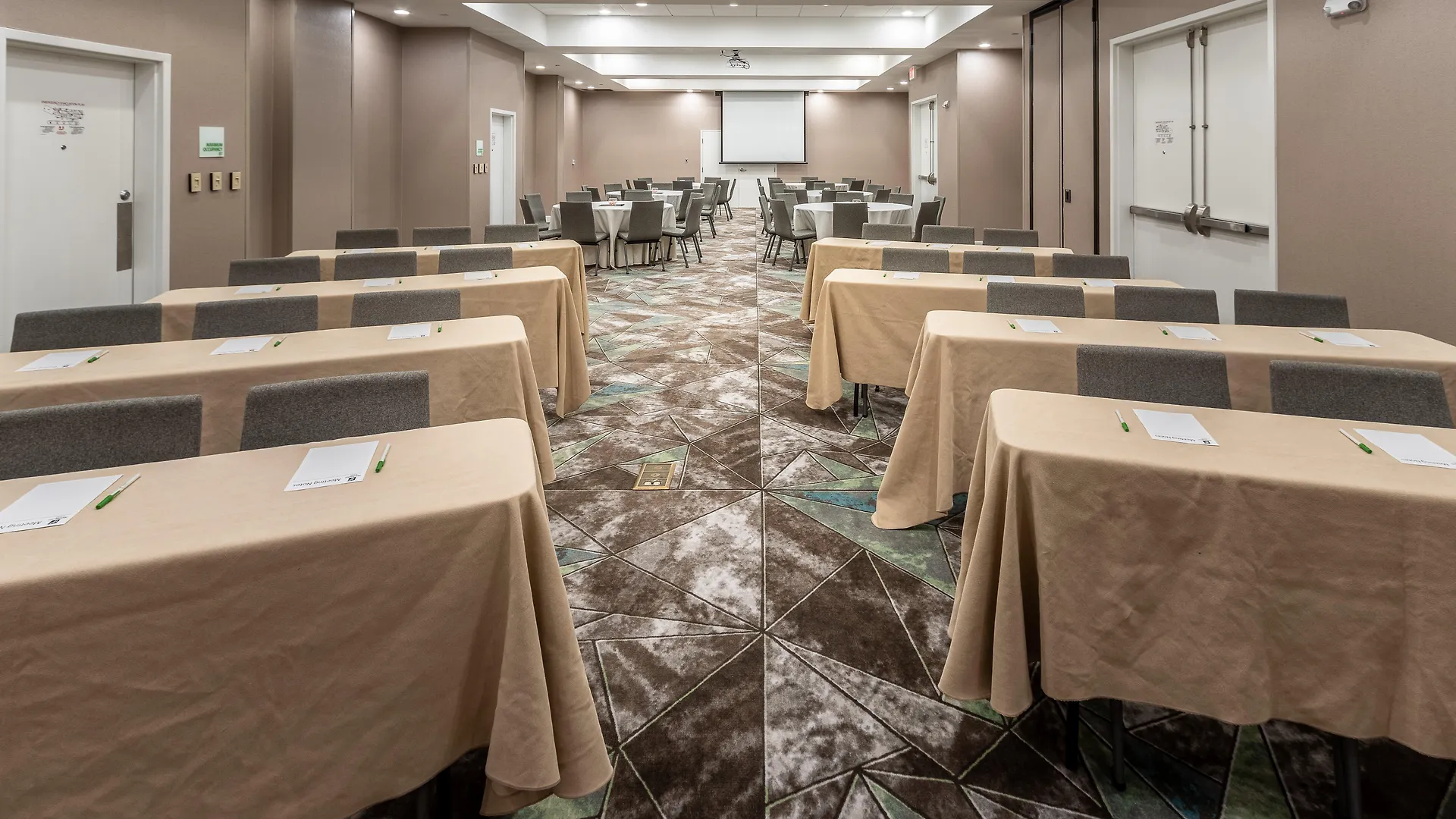Holiday Inn Hotel & Suites Memphis-Wolfchase Galleria By Ihg 3*, Memphis