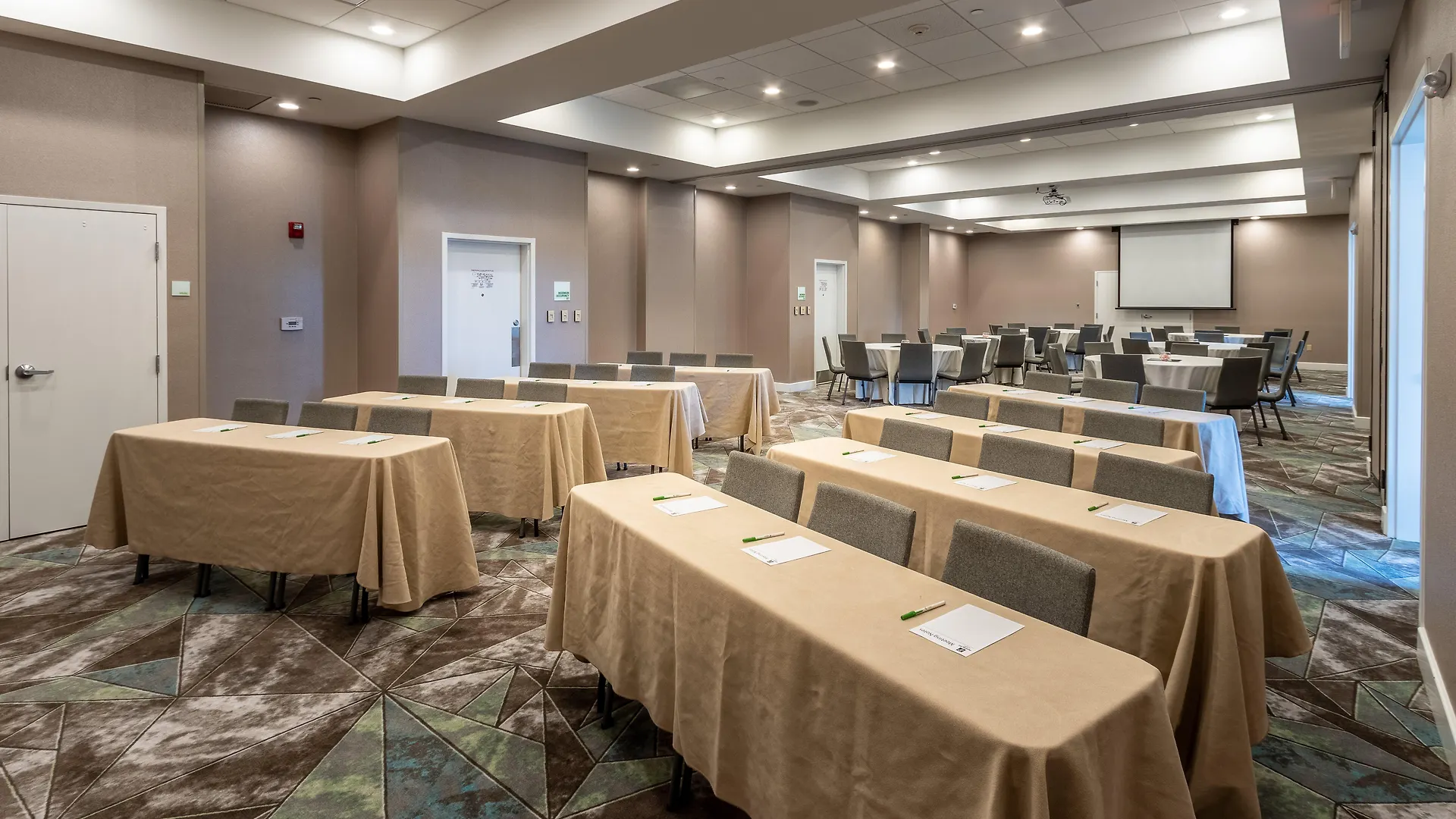 Holiday Inn Hotel & Suites Memphis-Wolfchase Galleria By Ihg Memphis